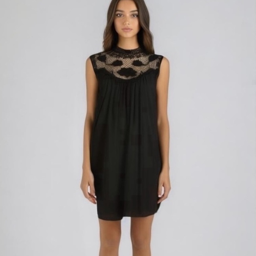 Everly Black Lace Sleeveless Mini Dress Size Medium